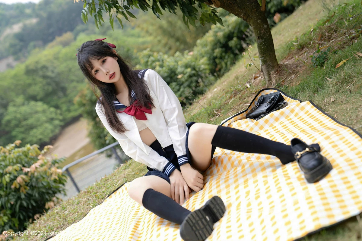 [XiuRen]高清写真图 2024.04.10 No.8365 波巧酱 性感美腿