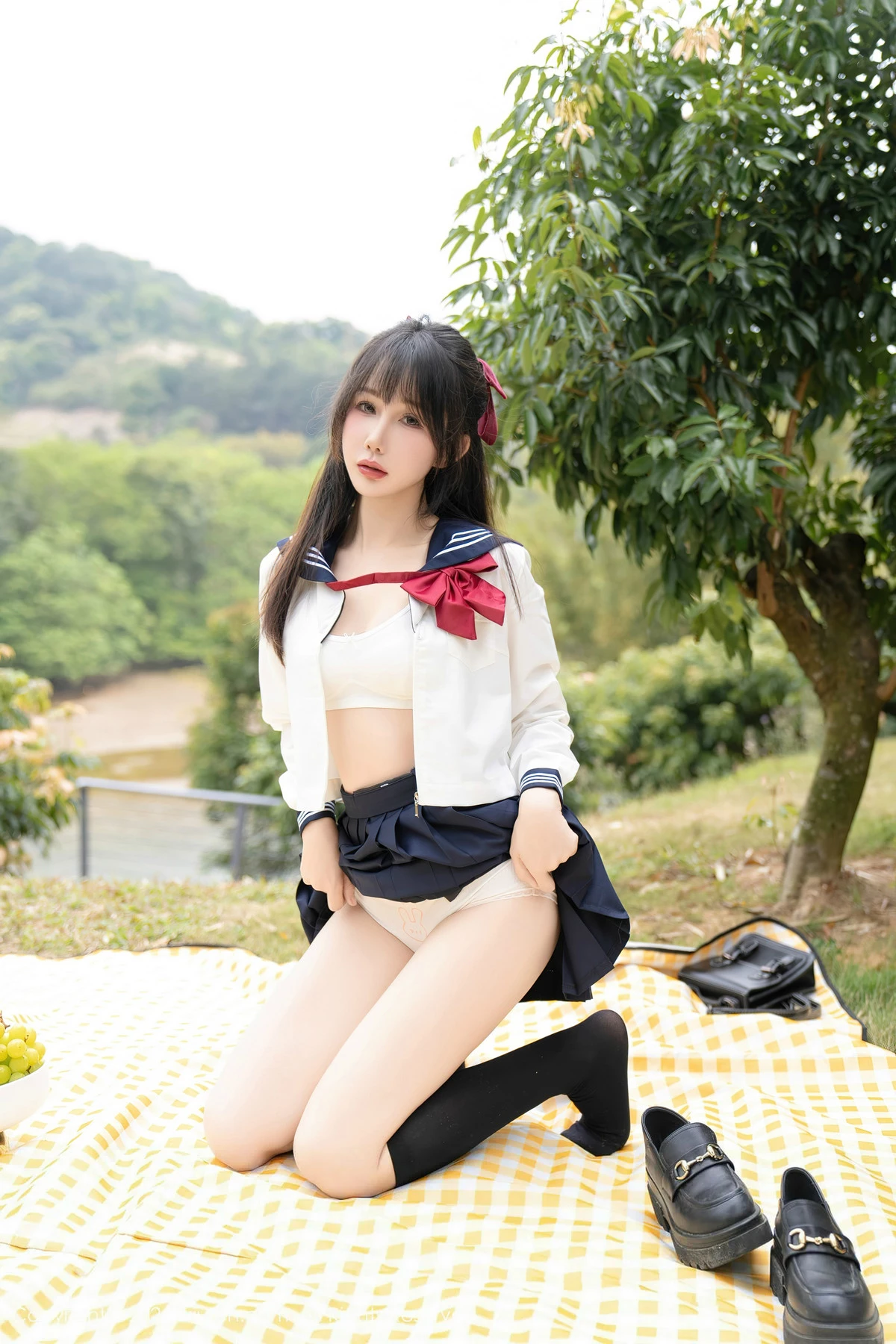 [XiuRen]高清写真图 2024.04.10 No.8365 波巧酱 性感美腿