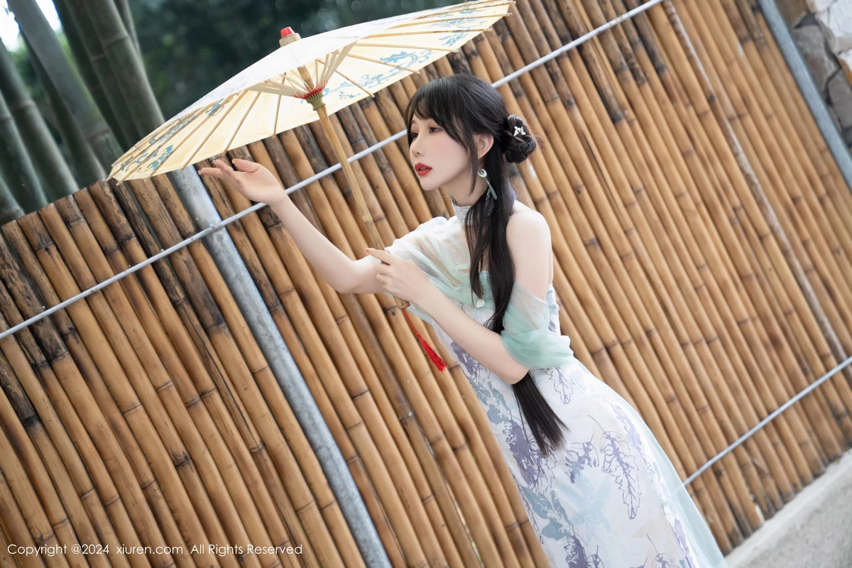 [XiuRen]高清写真图 2024.04.25 No.8448 波巧酱 美腿性感