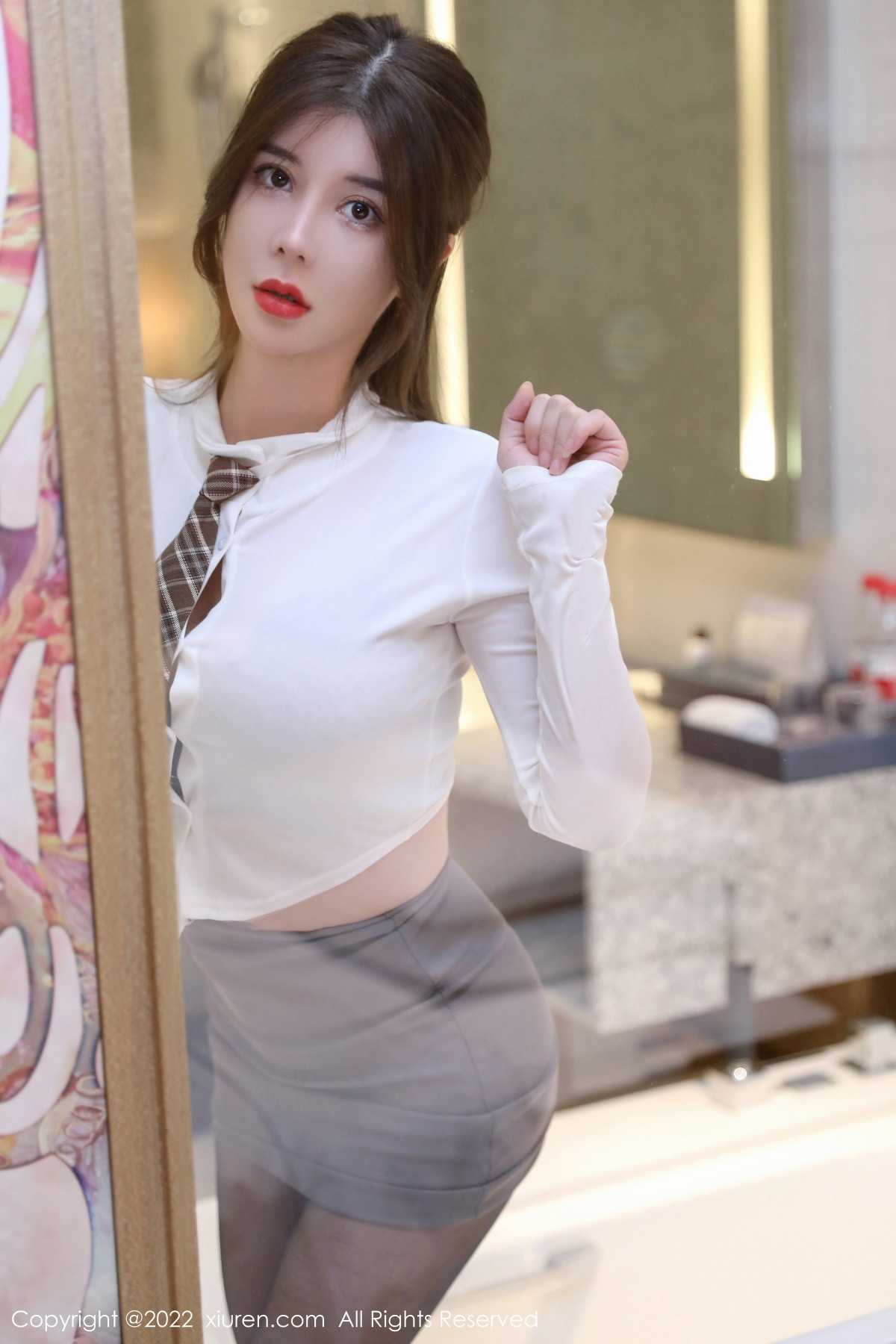 [XiuRen]高清写真图 2022.12.07 No.5961 周jojobaby 黑丝短裙