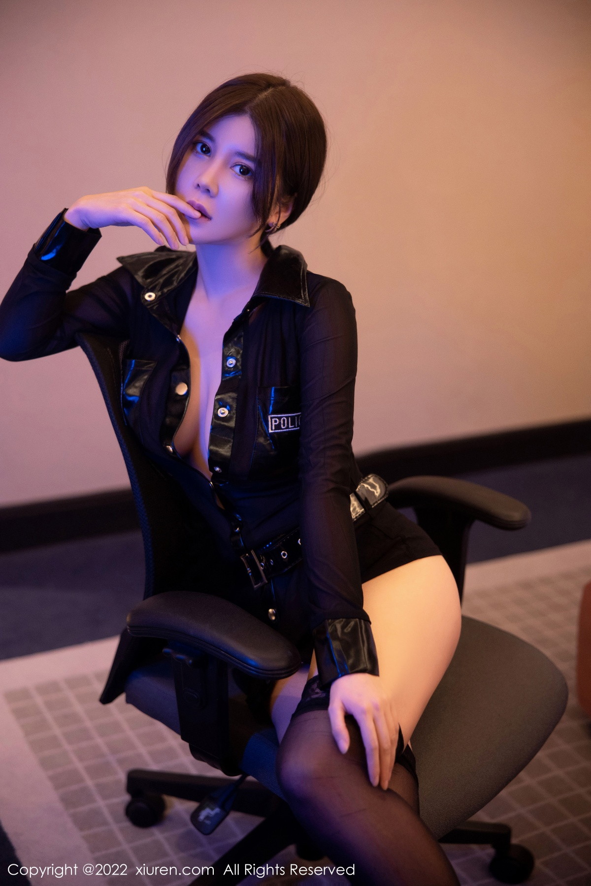[XiuRen]高清写真图 2022.10.24 No.5750 周jojobaby 制服黑丝