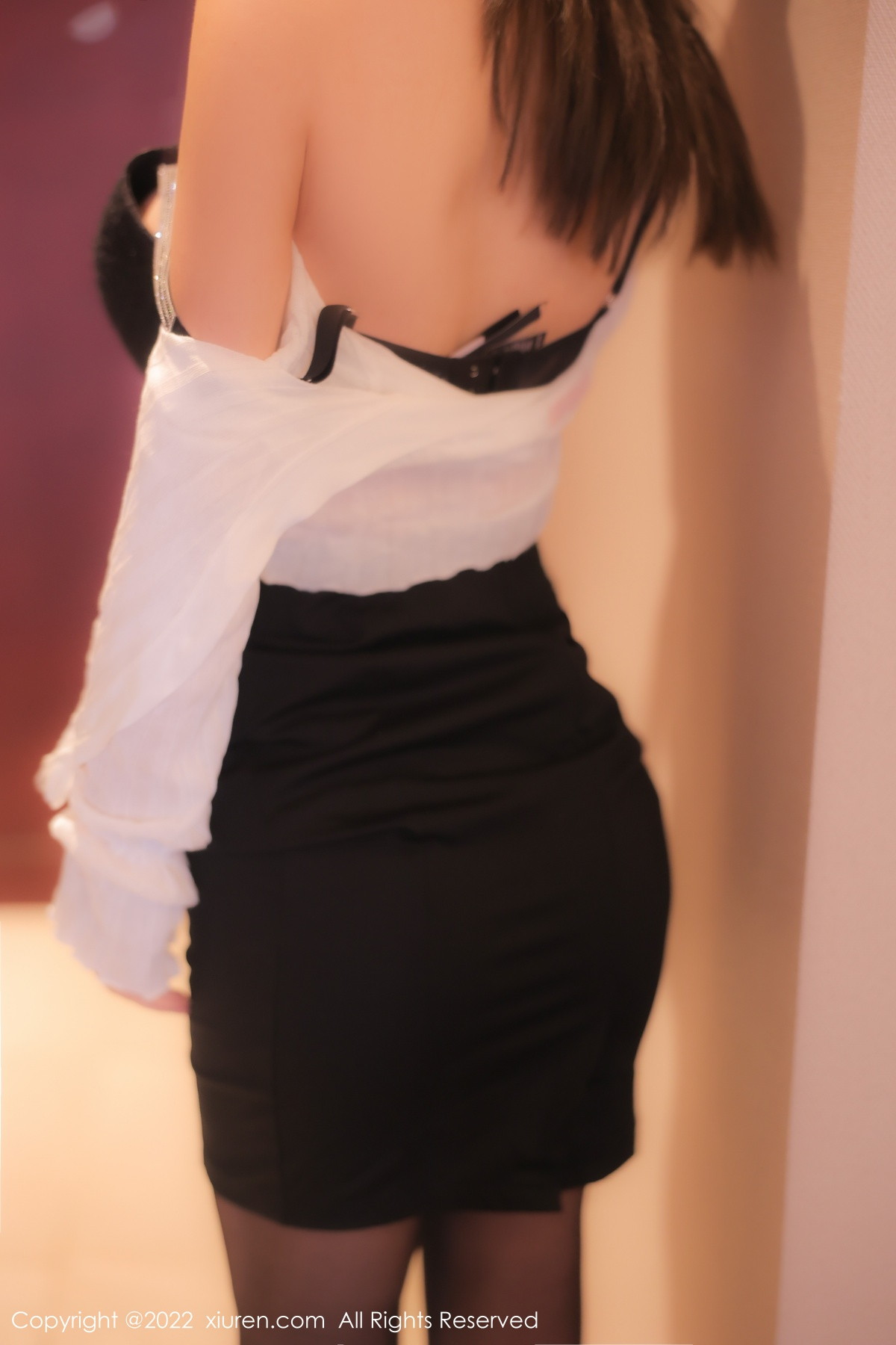 [XiuRen]高清写真图 2022.10.31 No.5781 周jojobaby 黑丝美腿