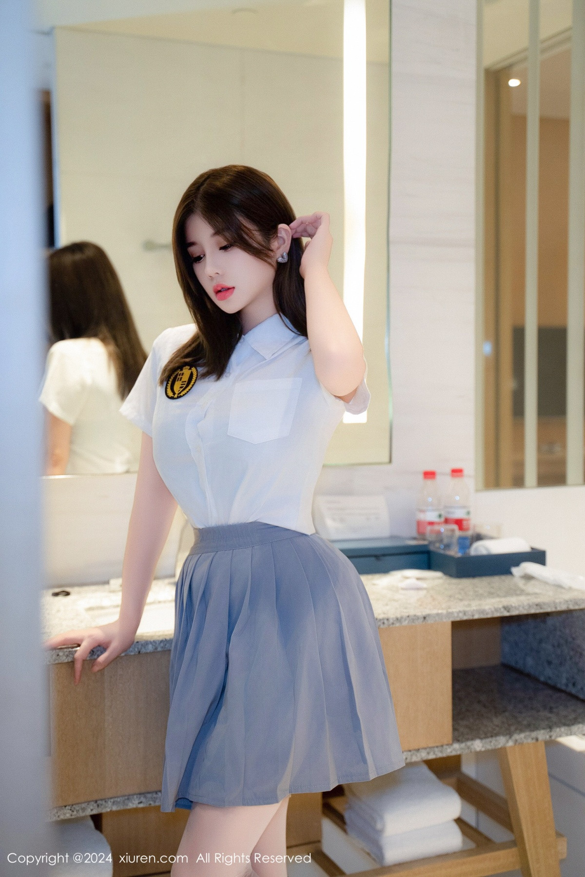 [XiuRen]高清写真图 2024.08.26 No.9066 周jojobaby 美腿丝袜