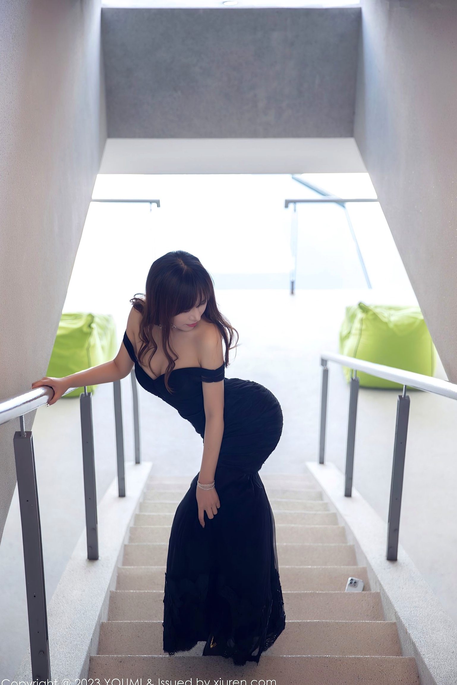 Gallery - YouMi尤蜜荟 - Chiness Model -917-Icy猪：泰国奢华旅拍，黑色蕾丝诱惑，绝美私房写真黑丝美腿尽显万种风情尤蜜荟 - Chiness Model 性感私房照黑丝诱惑 icy猪女神私房照_秀色女神 - image 3