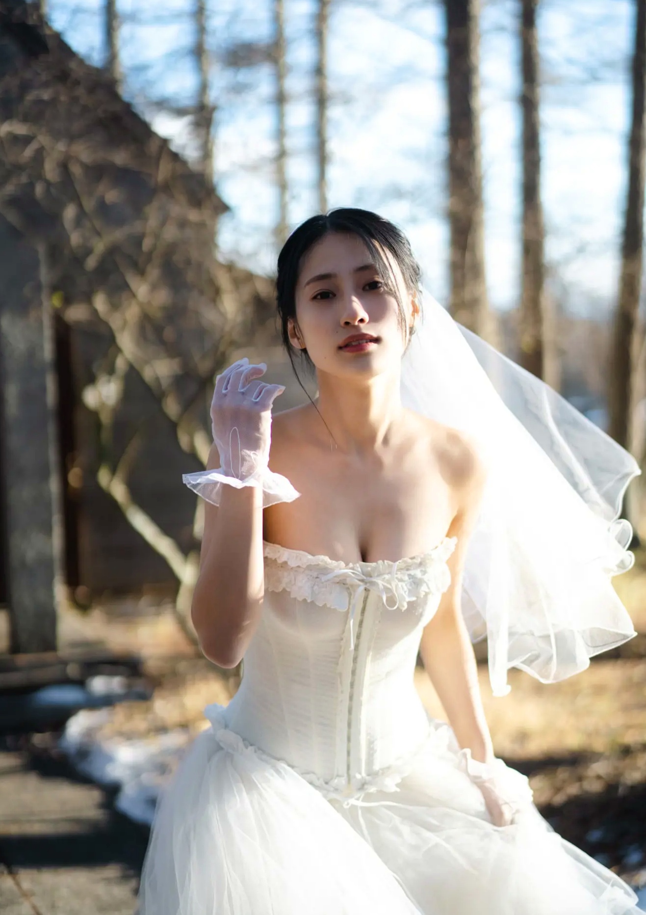 澄田綾乃《在这个世界的角落》唯美婚纱与性感内衣私房写真[67P]