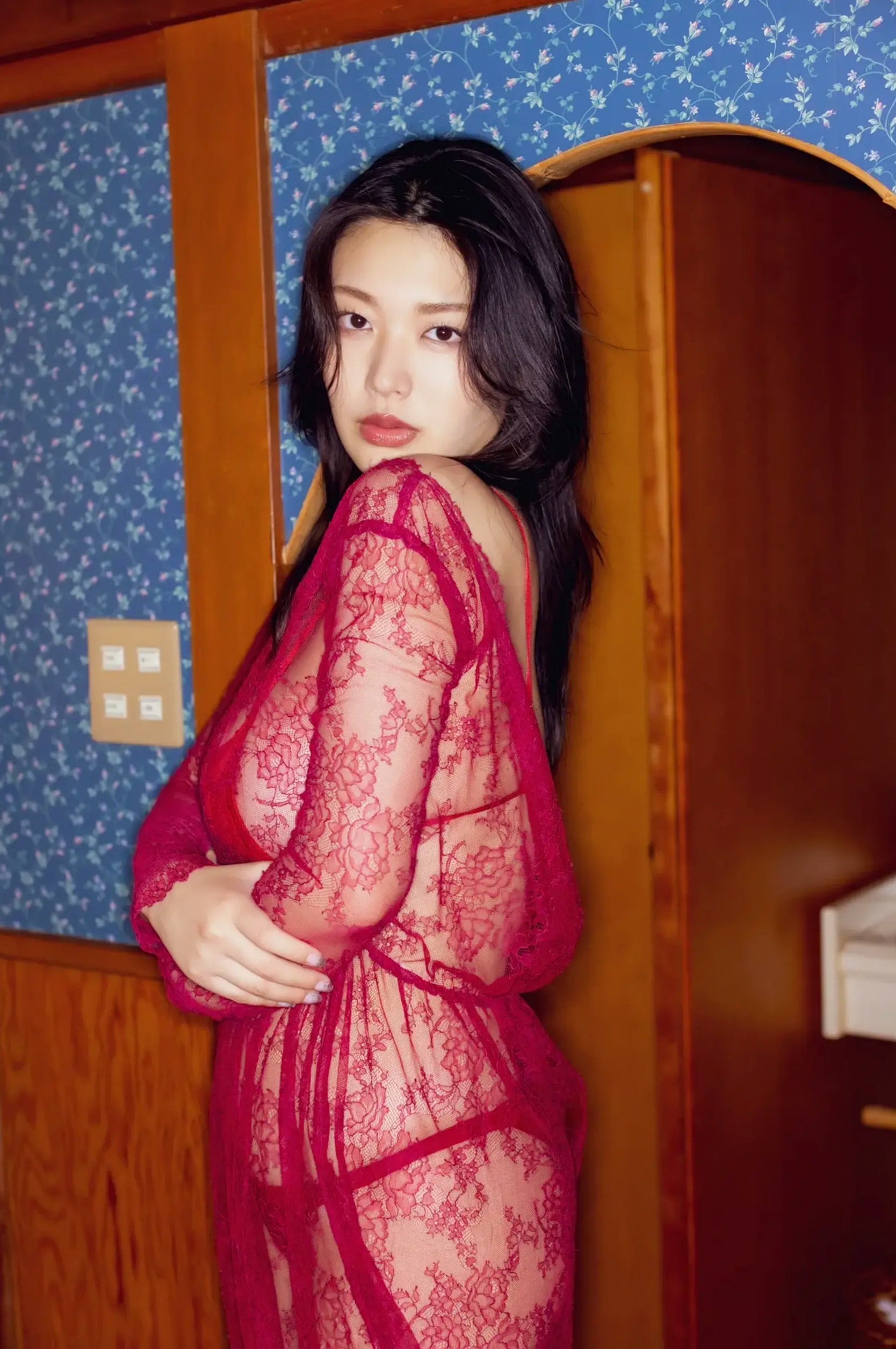 風吹ケイ - 女神の休息 vol.2 [77P] 红色蕾丝内衣温泉湿身极品身材性感写真