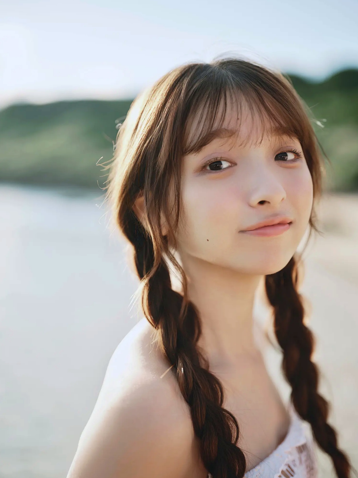 一ノ瀬瑠菜 - 新しい風。日系清新比基尼美腿户外写真集 [101P]