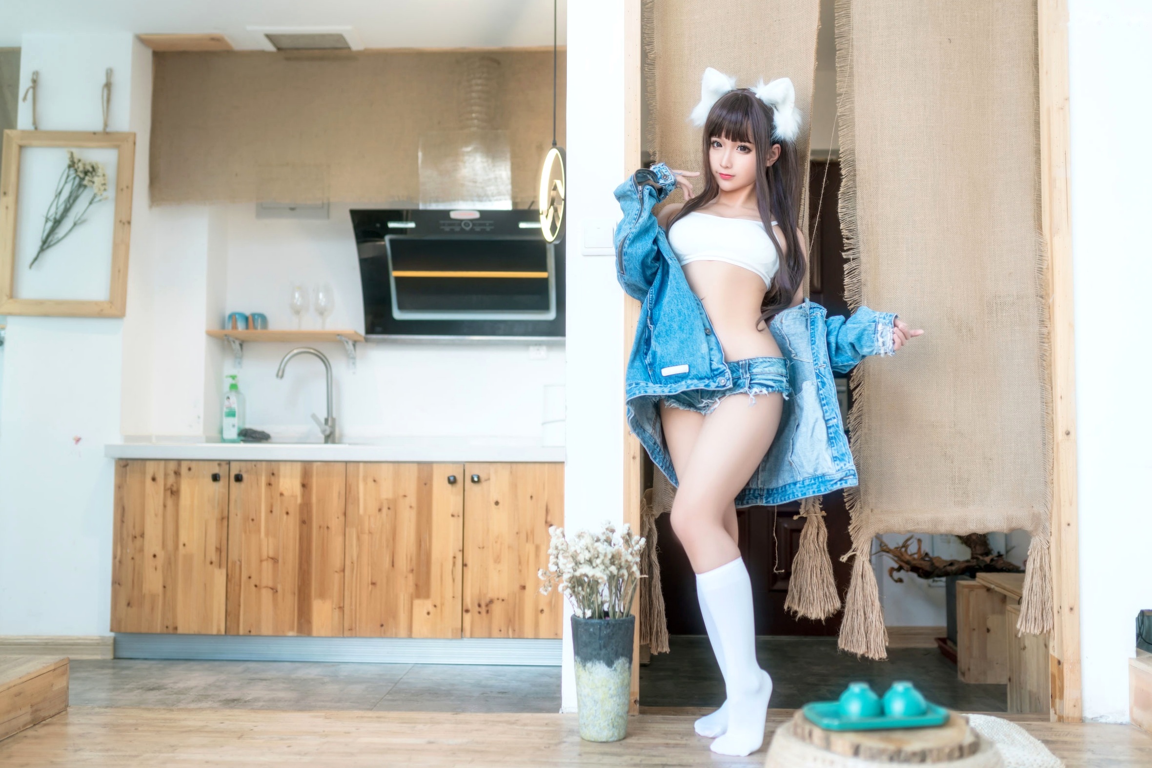Gallery - 蠢沫沫-079-牛仔衣，清纯猫耳少女穿搭，超短热裤尽显迷人曲线，居家私房性感诱惑写真性感诱惑萌系美腿私房照 蠢沫沫女神私房照_秀色女神 - image 21