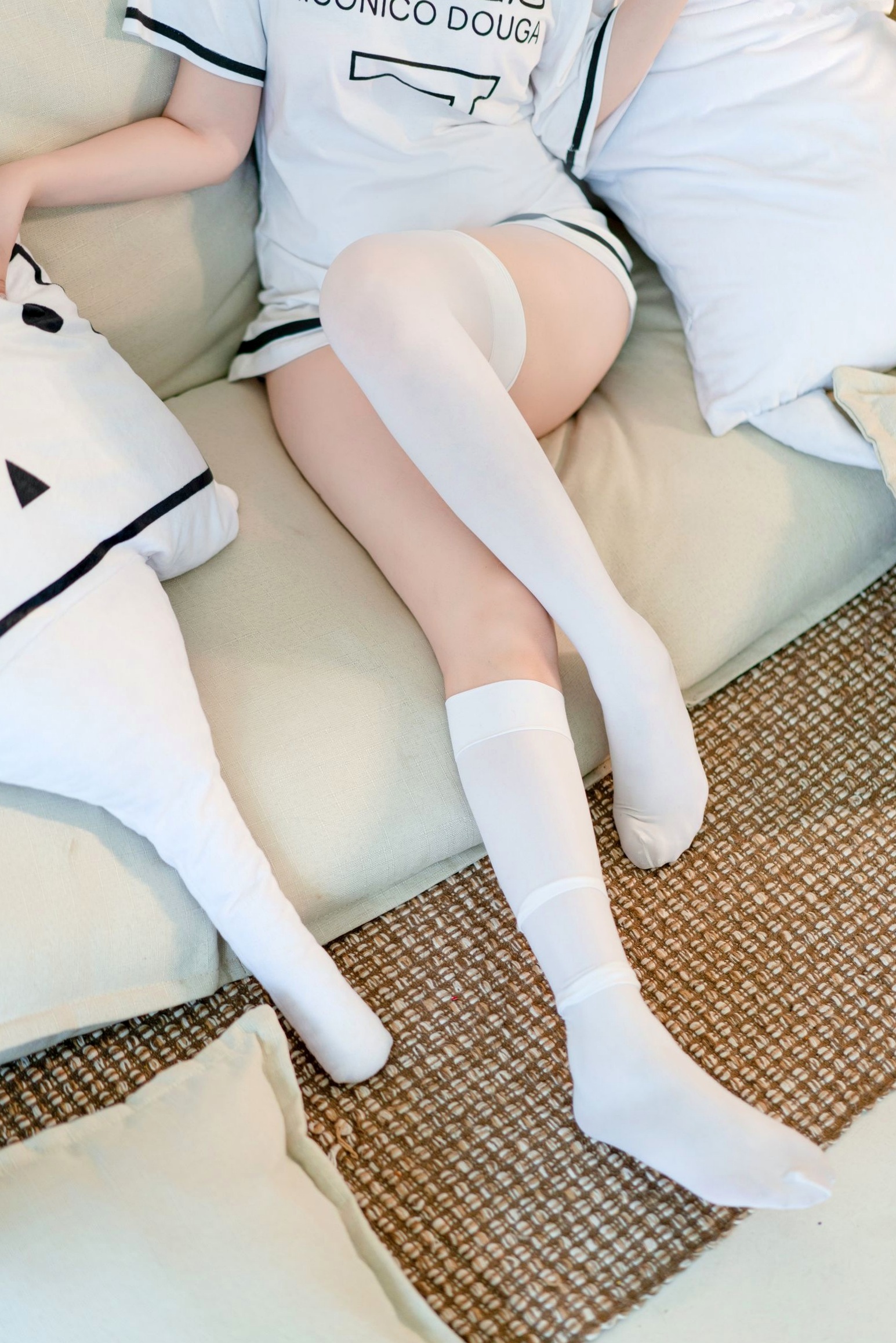 Gallery - 蠢沫沫-062-碧蓝航线绫波居家Cosplay纯白制服治愈萝莉写真角色扮演萌系私房照治愈系萝莉 蠢沫沫女神私房照_秀色女神 - image 19