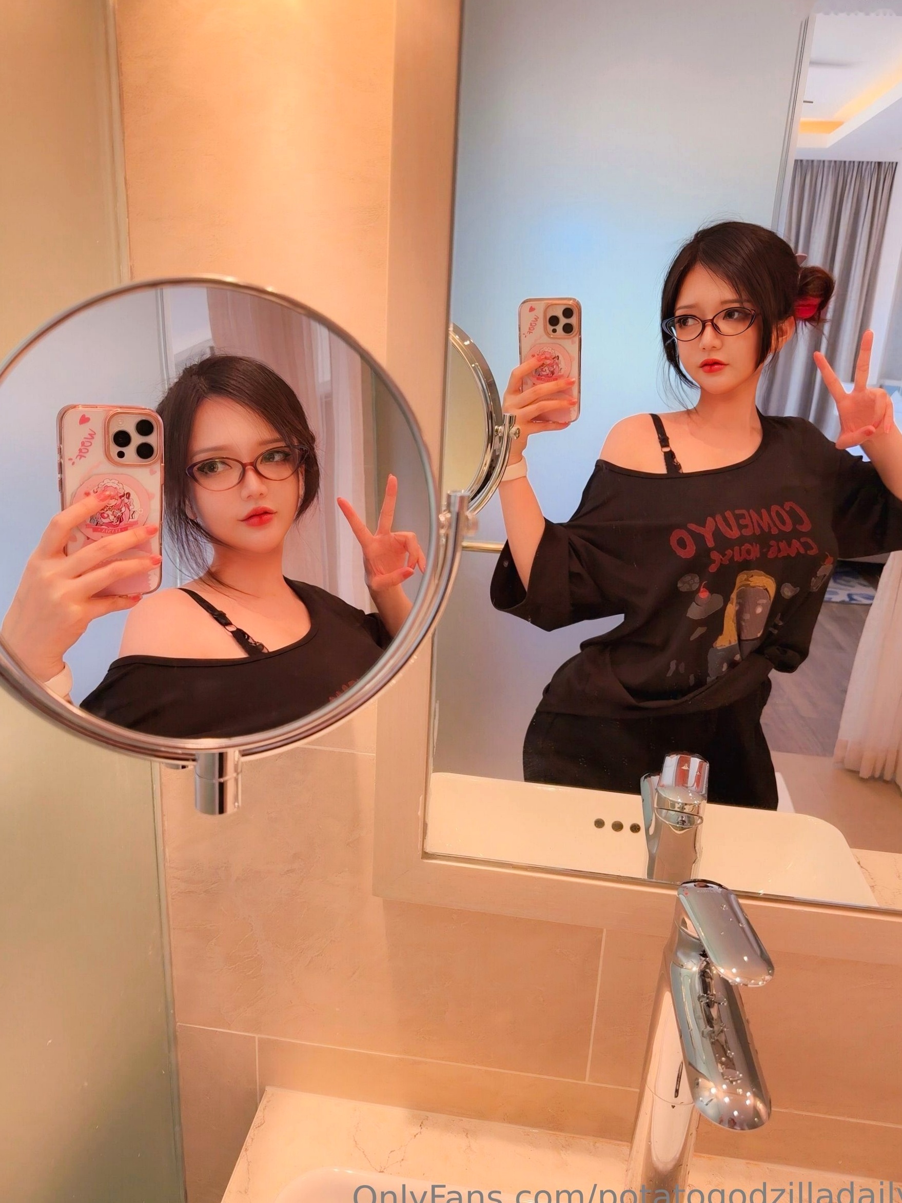 Gallery - Potato-Godzilla-OnlyFans-Nude-Aug-2025 Potato Godzilla女神私房照_秀色女神 - image 5
