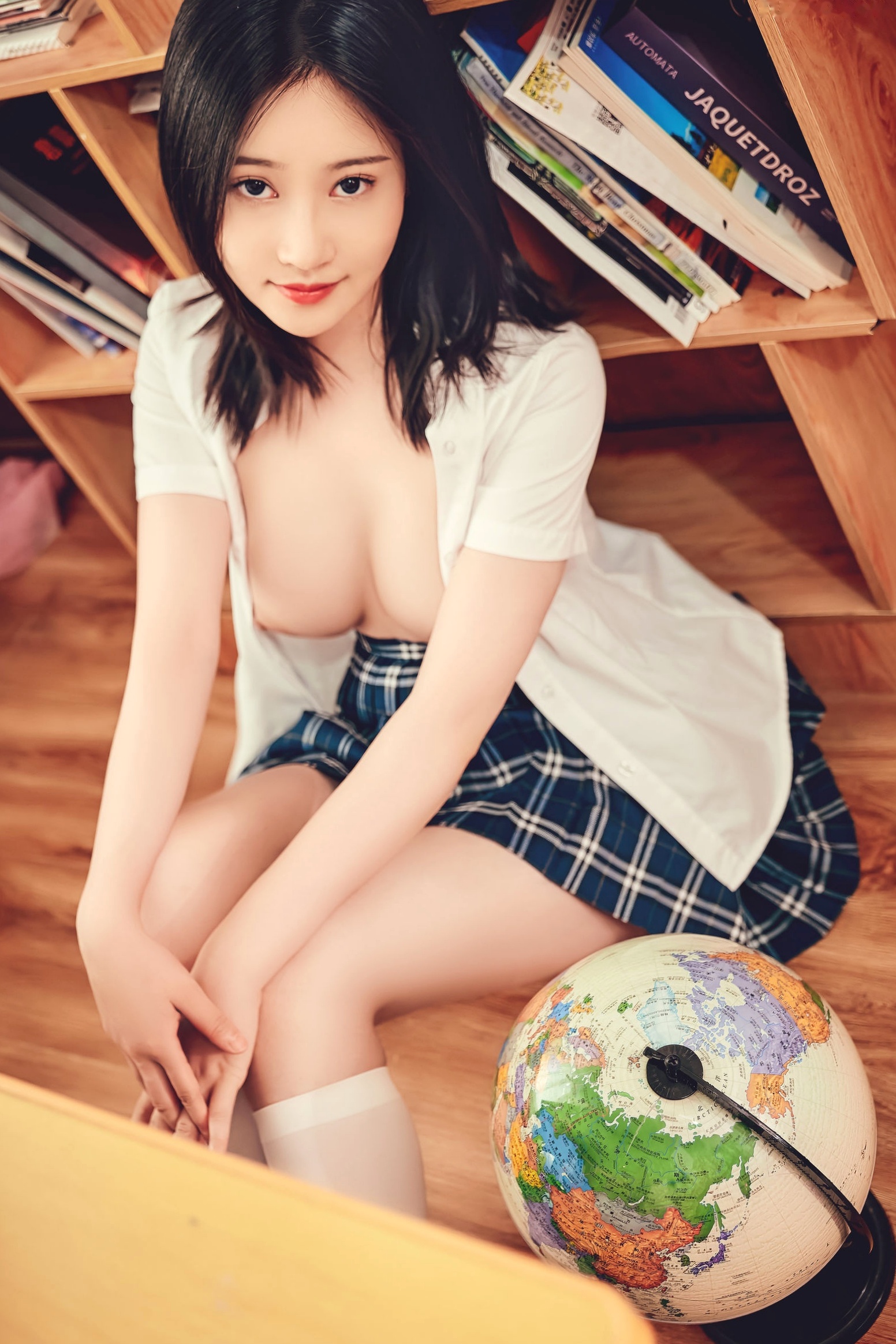 Gallery - 年年-月刊少女 年年女神私房照_秀色女神 - image 24