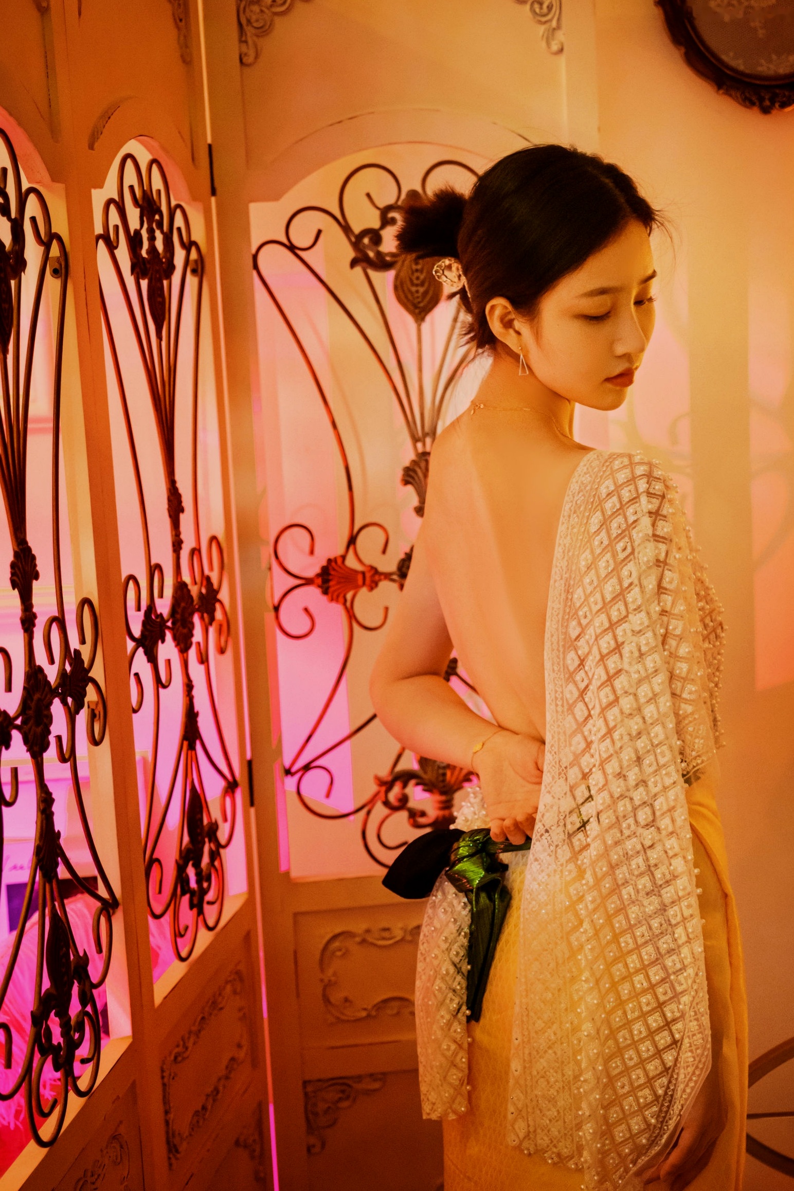 Gallery - 年年-玉兔公主：东南亚风情传统服饰夜景大片，唯美古风意境，优雅清纯女神气质泰国角色扮演清纯 年年女神私房照_秀色女神 - image 29