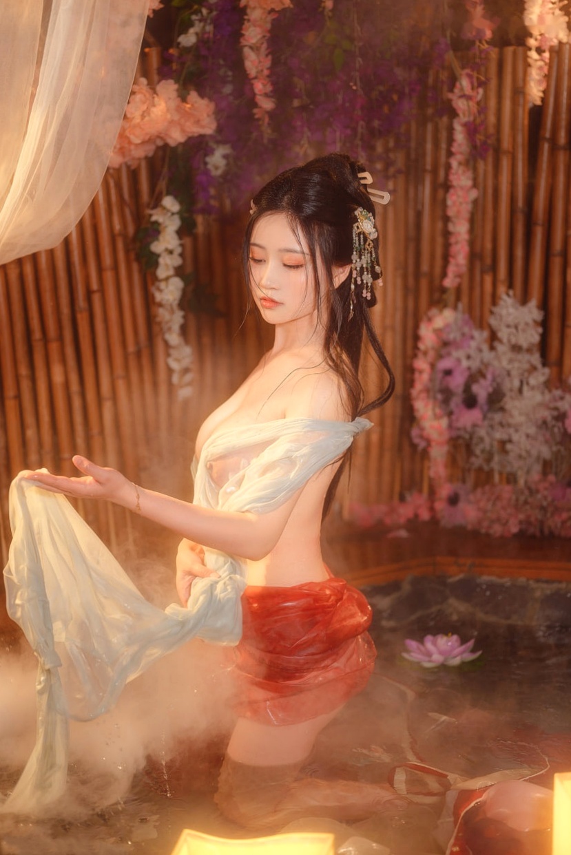 Gallery - 年年-梦醉瑶：极致唯美古风温泉私房写真，薄纱湿身诱惑，繁花梦幻尽显娇艳美感性感诱惑湿身尤物私房照 年年女神私房照_秀色女神 - image 1