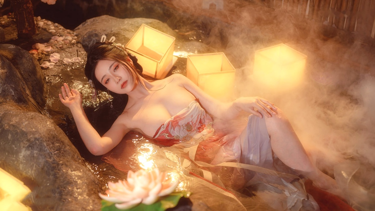 Gallery - 年年-梦醉瑶：极致唯美古风温泉私房写真，薄纱湿身诱惑，繁花梦幻尽显娇艳美感性感诱惑湿身尤物私房照 年年女神私房照_秀色女神 - image 5