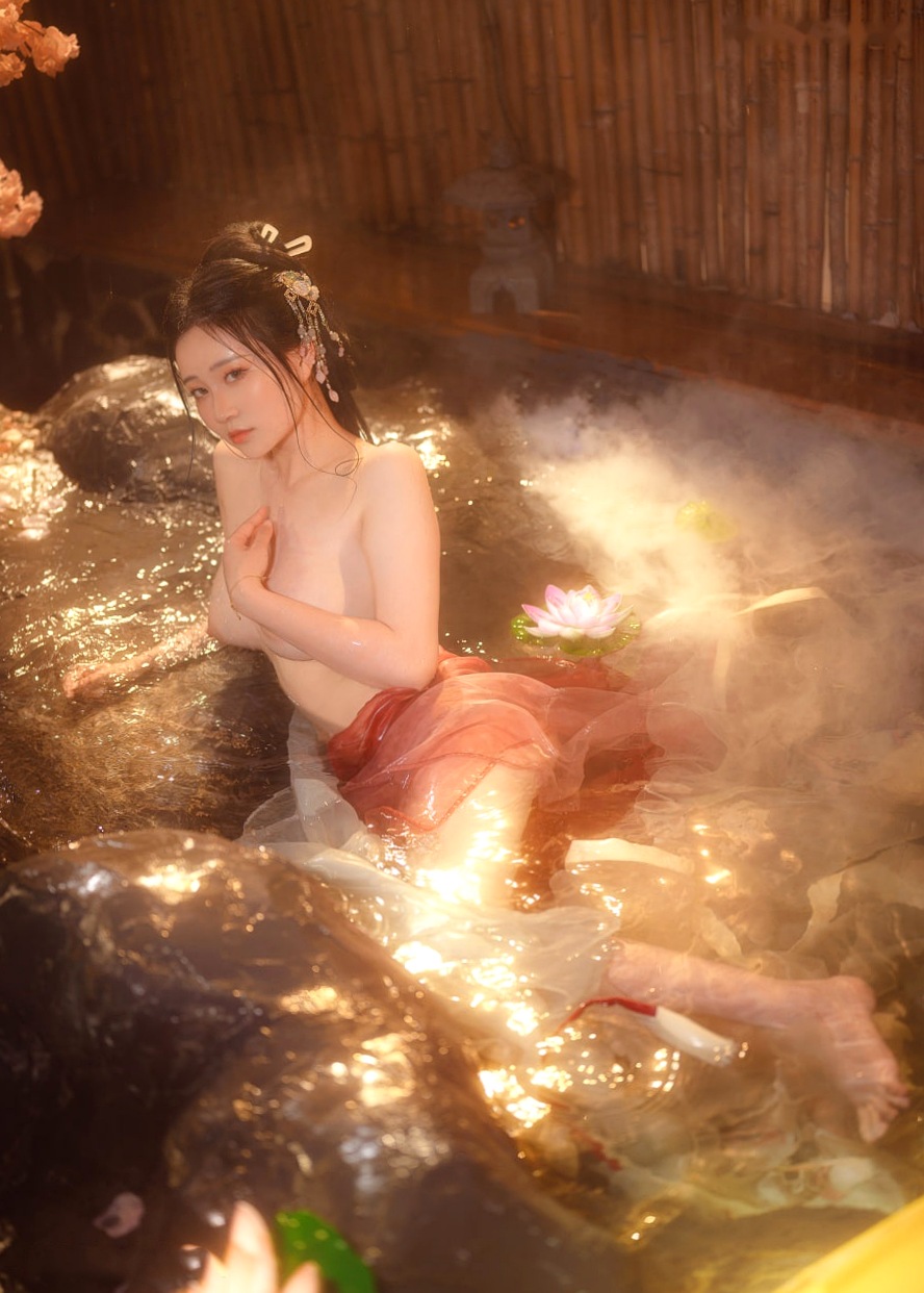 Gallery - 年年-梦醉瑶：极致唯美古风温泉私房写真，薄纱湿身诱惑，繁花梦幻尽显娇艳美感性感诱惑湿身尤物私房照 年年女神私房照_秀色女神 - image 21
