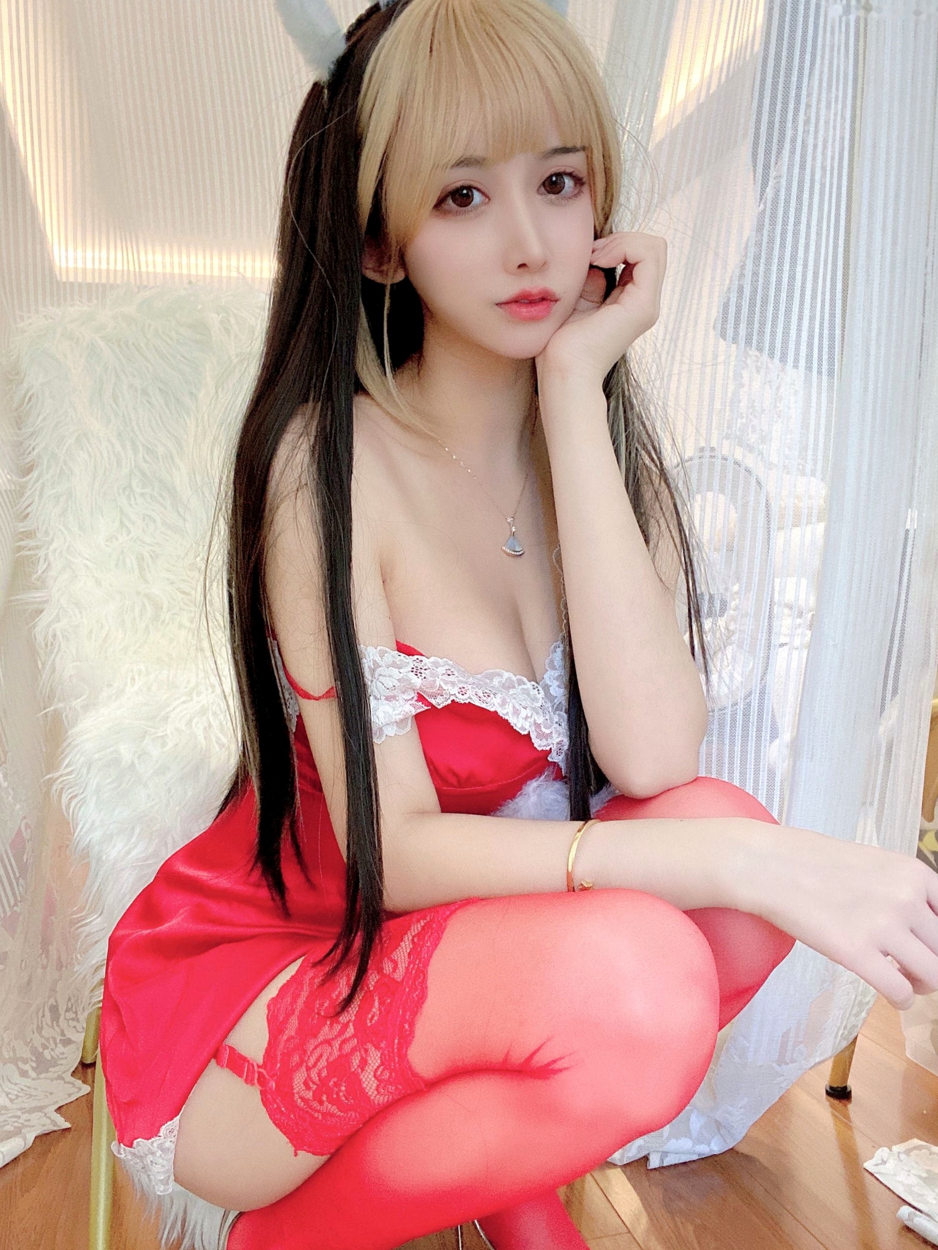 Gallery - 过期米线线喵-新年红色诱惑私房照-性感蕾丝吊带猫耳角色扮演过年来份米线大礼包性感诱惑萌系角色扮演私房照 过期米线线喵女神私房照_秀色女神 - image 23