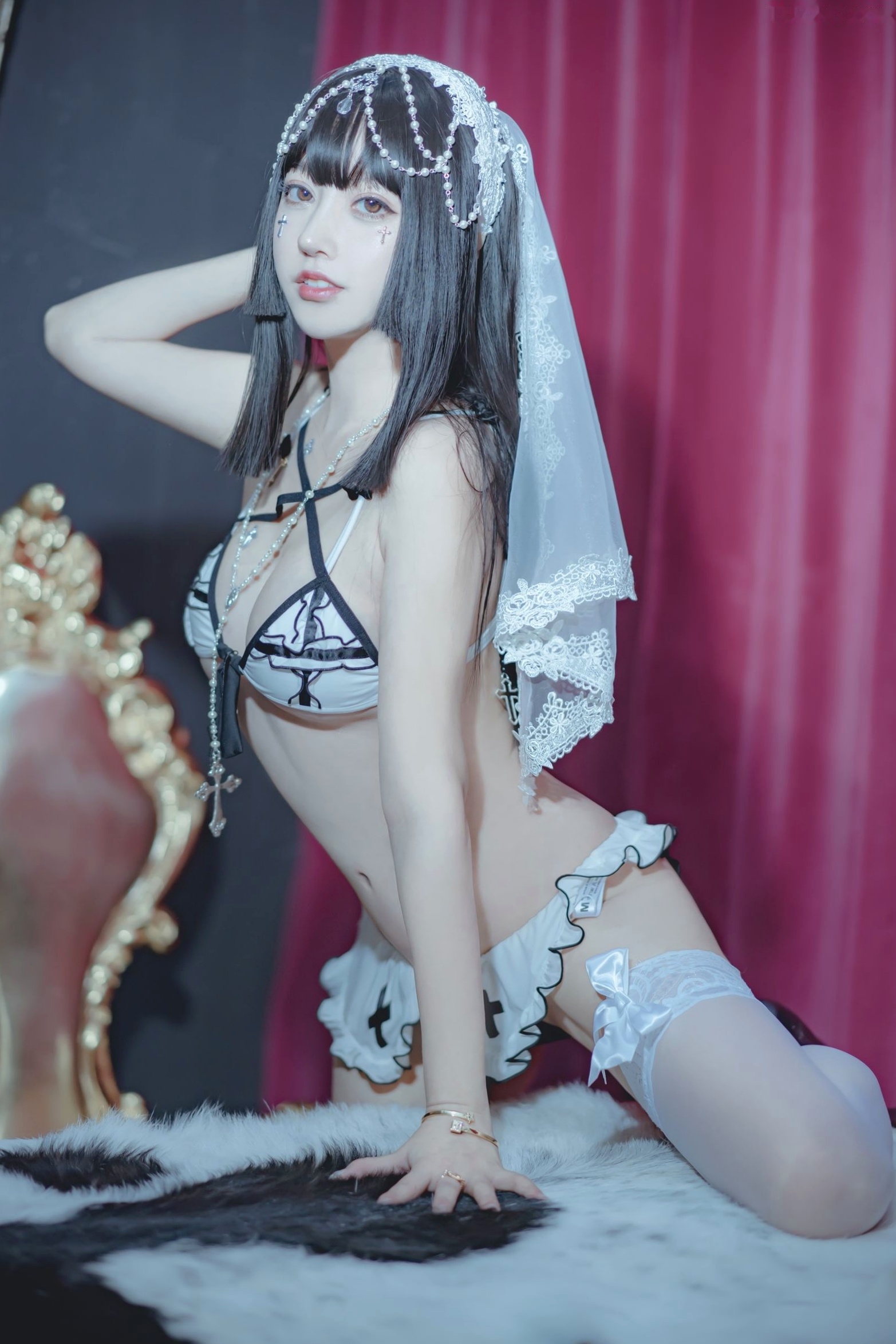 Gallery - 过期米线线喵-性感修女私房角色扮演写真，极致大尺度诱惑白色蕾丝内衣与白丝美腿，演绎禁欲风视觉盛宴性感诱惑角色扮演大尺度私房照 过期米线线喵女神私房照_秀色女神 - image 20