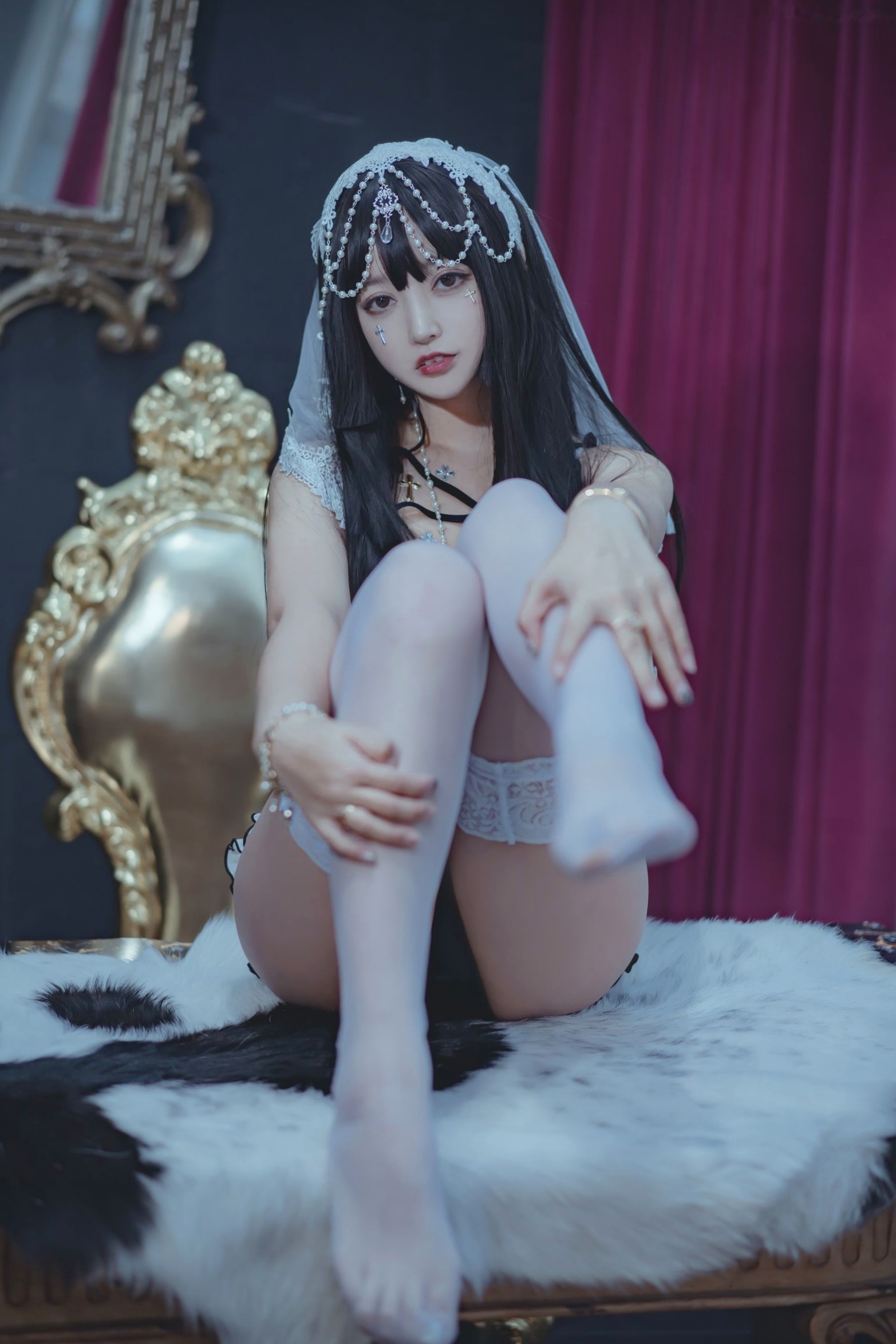 Gallery - 过期米线线喵-性感修女私房角色扮演写真，极致大尺度诱惑白色蕾丝内衣与白丝美腿，演绎禁欲风视觉盛宴性感诱惑角色扮演大尺度私房照 过期米线线喵女神私房照_秀色女神 - image 50