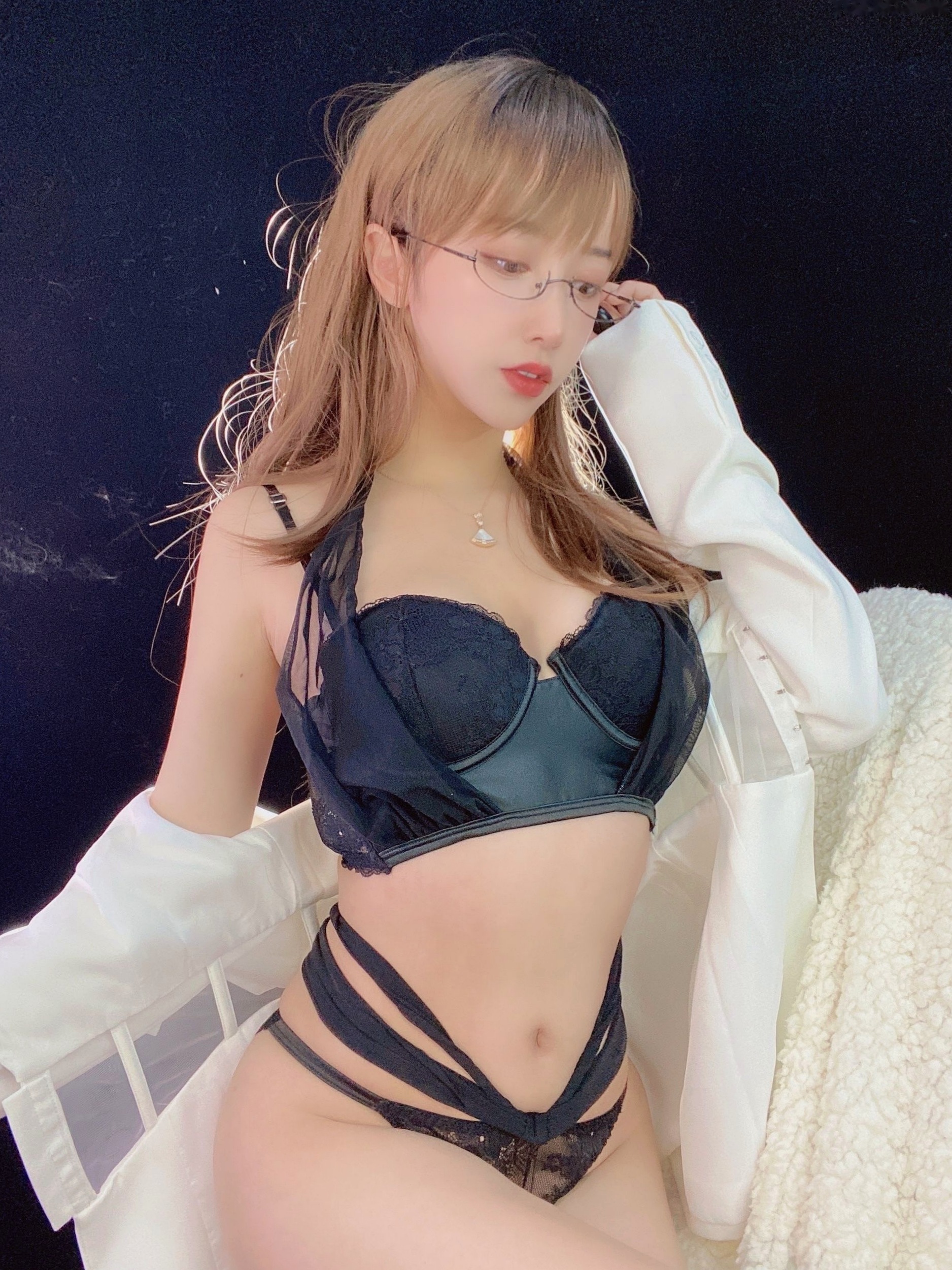 Gallery - 过期米线线喵-朱砂痣 过期米线线喵女神私房照_秀色女神 - image 20
