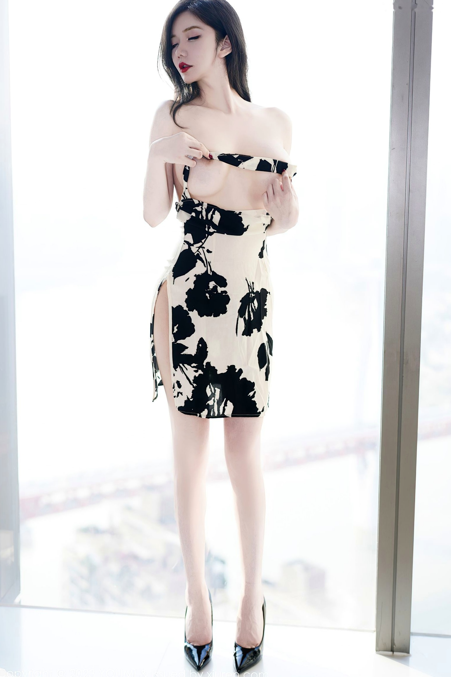 Gallery - YouMi尤蜜荟 - Chiness Model -1011-心妍小公主-白色印花吊带连衣短裙性感私房照-大尺度无圣光福利-2023.12.07尤蜜荟 - Chiness Model 性感诱惑私房照大尺度 李妍曦女神私房照_秀色女神 - image 47