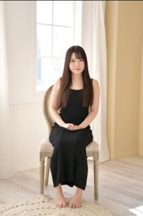 [LOVEPOP] Momoha Mizuse 水瀬百々羽 Photoset 05 黑色连衣长裙家居清新治愈写真