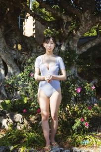 《菊地姫奈 - 好きになる旅～prologue～》海边沙滩比基尼与清纯家居写真集