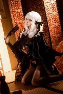 Seya-狮砸 - Nikke 布兰儿和服 日式和室黑丝优雅性感Cosplay写真