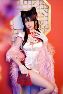 Halo_酱 - 爱宕新春旗袍，樱花树下cosplay绝美写真，红白旗袍搭配猫耳造型，国潮古风新春视觉盛宴
