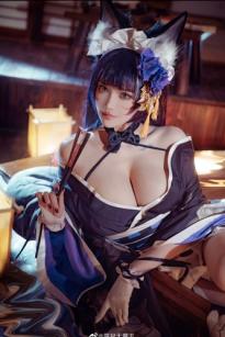 露兒大魔王《碧蓝航线》武藏COS，精致和风与极致御姐气质的梦幻结合，性感写真，极品视觉盛宴