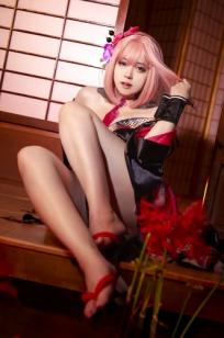 奈奈紀 - Mori Calliope 精致和服Cosplay大尺度写真，曼珠沙华唯美诱惑