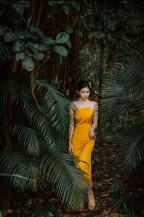 Nnian - 蒹葭, 黄裙少女户外私房照, 森系气质女神, 自然园林唯美写真 [36P]