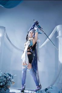 上杉绘梨落丝柯克Cosplay写真，原神角色扮演，大尺度冷艳视觉盛宴[118P]