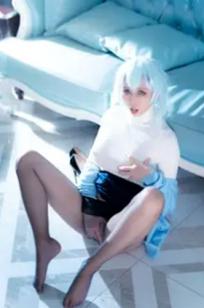 上杉绘梨落 - 雪女角色扮演浴室高清写真，蓝发黑丝高跟尽显诱惑私房魅力 [48P]