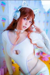 Ely_eee(ElyEE子) - 二次元Y2K猫音甜心角色扮演，全套25P高颜值美少女写真