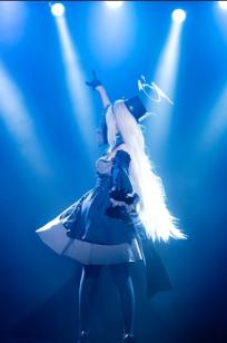lunananya - 碧蓝档案歌住樱子Cosplay，梦幻舞台灯光下演绎高冷女神，精致哥特风造型与绝美黑丝诱惑