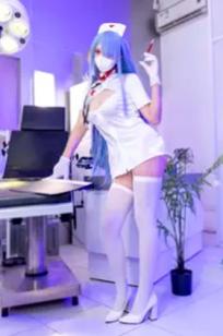 小和甜酒 - 伏罗希洛夫护士cos写真，碧蓝航线角色扮演，实验室主题护士制服极致诱惑 [25P]