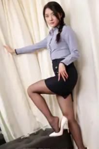 IESS异思趣向 婉萍《小辫子OL制服》黑丝包臀裙职场诱惑私房摄影