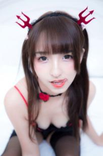 神楽坂真冬-011-小恶魔私房套图-性感黑丝网袜角色扮演-极致诱惑女神