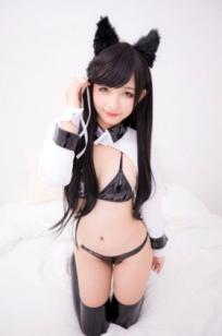 神楽坂真冬-碧蓝航线爱宕Cosplay，黑色光面胶袜诱惑，浴室大尺度私房写真，极致性感与动漫萌系完美融合
