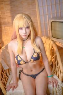 抱走莫子aa-042-喜多川泳装Cosplay，日式复古风格写真，展现极致性感诱惑曲线