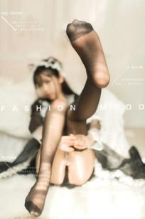 YouMi尤蜜-呆猫-黑丝猫娘女仆：甜美角色扮演、蕾丝私房诱惑与极致性感美腿视觉盛宴