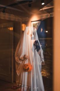落落Raku万圣节不给糖就捣蛋，暗黑系恶魔角色扮演大尺度私房写真
