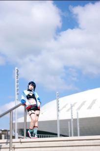 G44不会受伤 - 宝多六花高清COS：蓝天户外系极品角色扮演，超短裙展现极致曼妙曲线，清冷美艳制服写真
