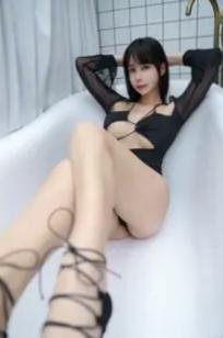 亚马逊鲶鱼黑色高叉泳装浴室温泉私拍写真，优雅性感尽显曼妙身姿[19P]