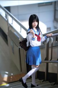 桜桃喵 - 地铁JK水手服校服少女，清纯可爱校园风写真，都市地铁里的青春初恋感 [33P]