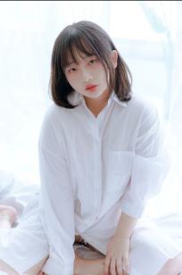 Mozzi - A wet day 私房写真，纯欲居家清新风，白色衬衫诱惑演绎
