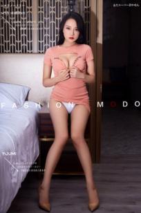 YouMi尤蜜-何嘉颖《粉红乳娘》卧室私房写真，性感内衣诱惑演绎，极致肤白貌美视觉盛宴