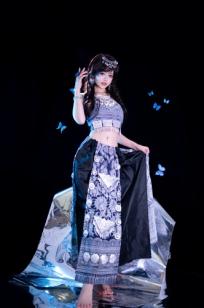 星黛鹿鹿 苗疆蓝蝶：异域民族风银饰写真，冷艳性感私房照，极致诱惑展现曼妙曲线