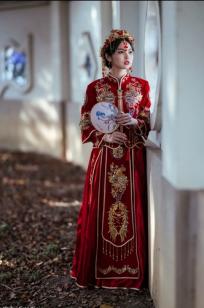 米浆 - 古典优雅秀禾服新娘写真，唯美樱花古风摄影 [67P]