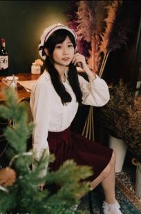 朵莉 - 柔美复古文艺风格棚拍 纯欲甜美少女私房写真系列 [100P]